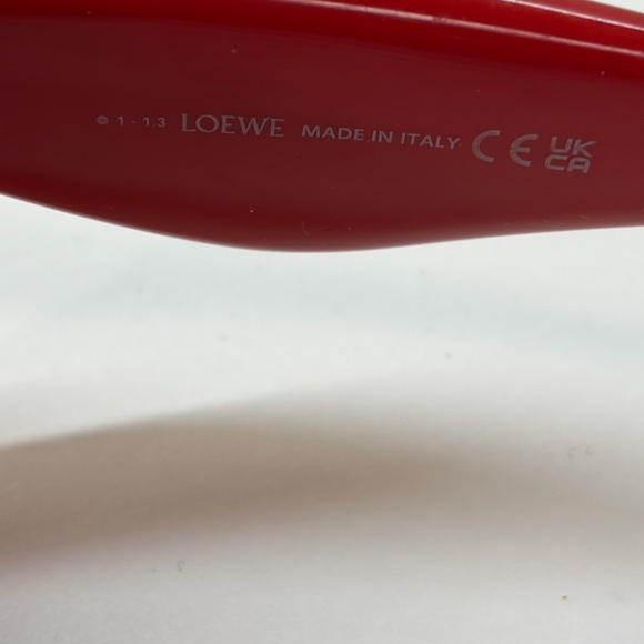 LOEWE Red Inflated Sunglasses Plastic RED LW400991 Unisex - Picture 8 of 13